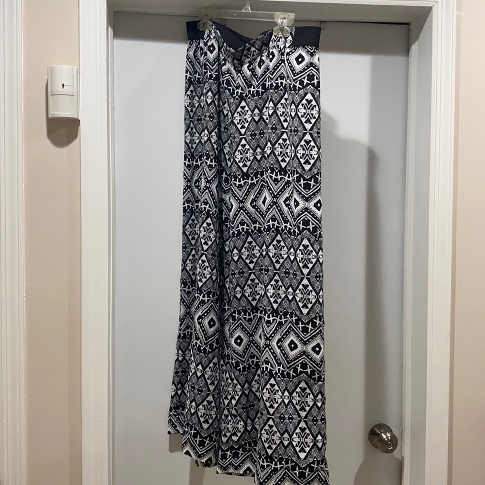 Xhilaration wide leg Boho pants.  size L.